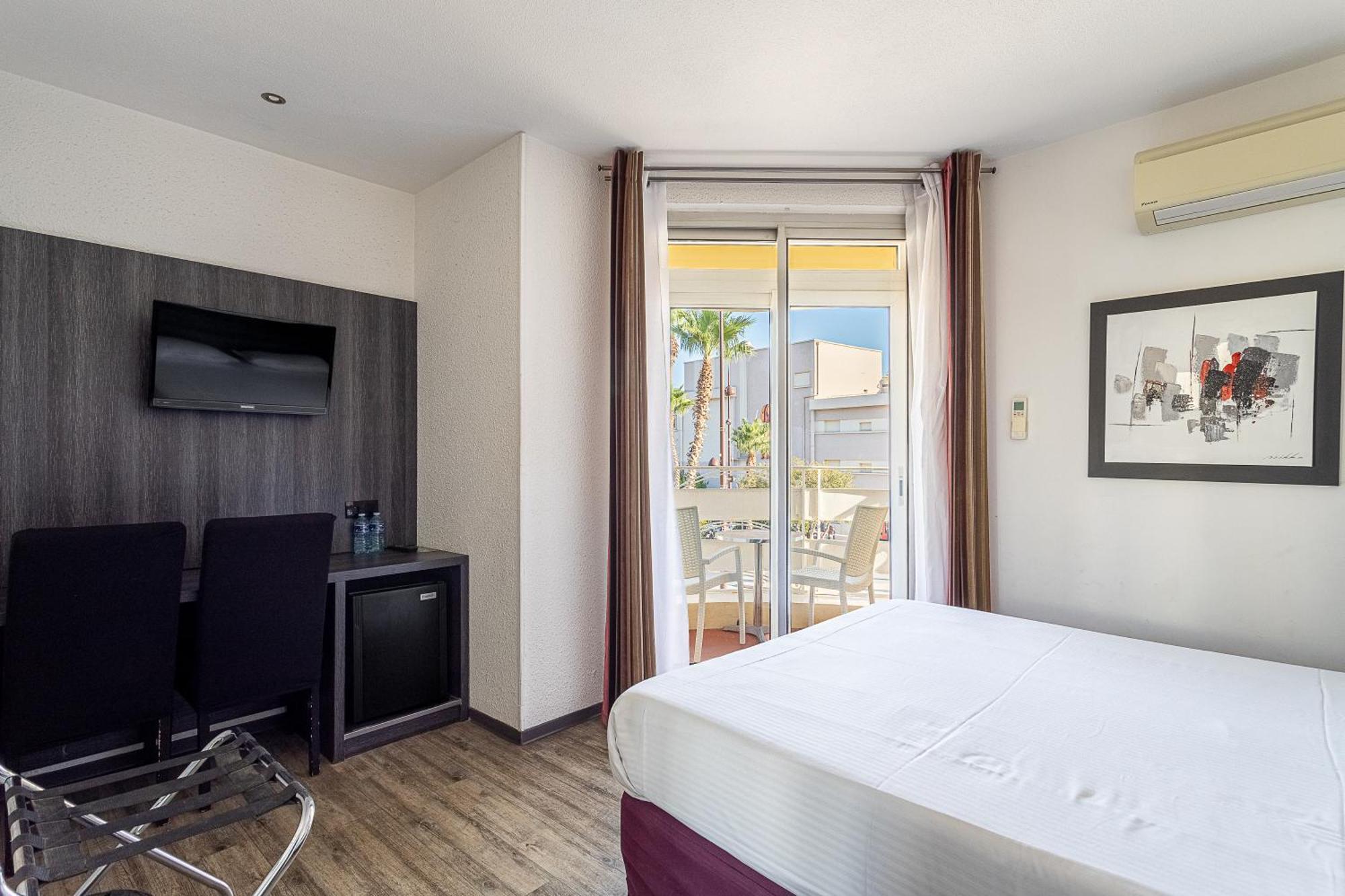 Hotel De La Baie Bandol Room photo