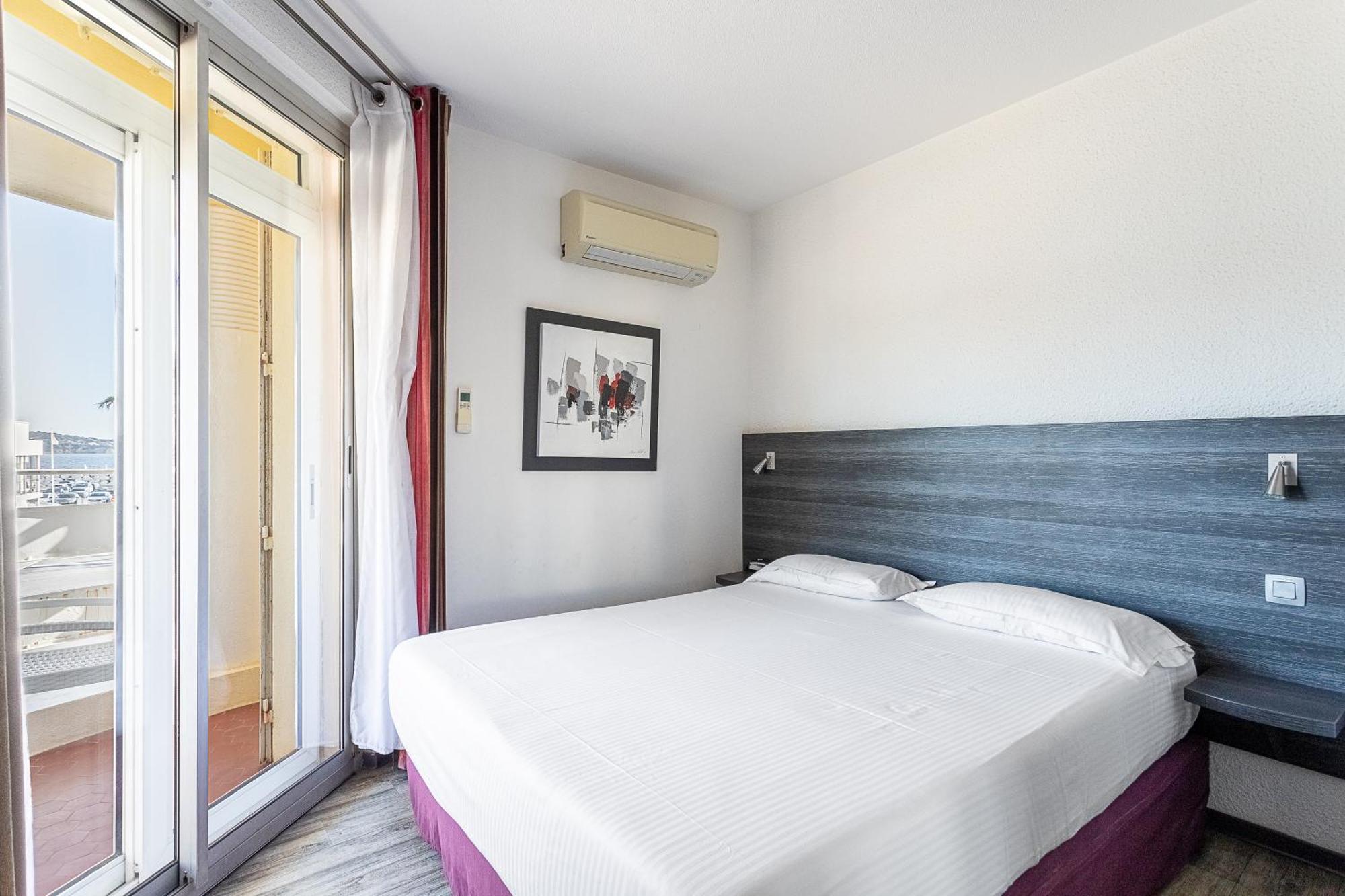 Hotel De La Baie Bandol Room photo