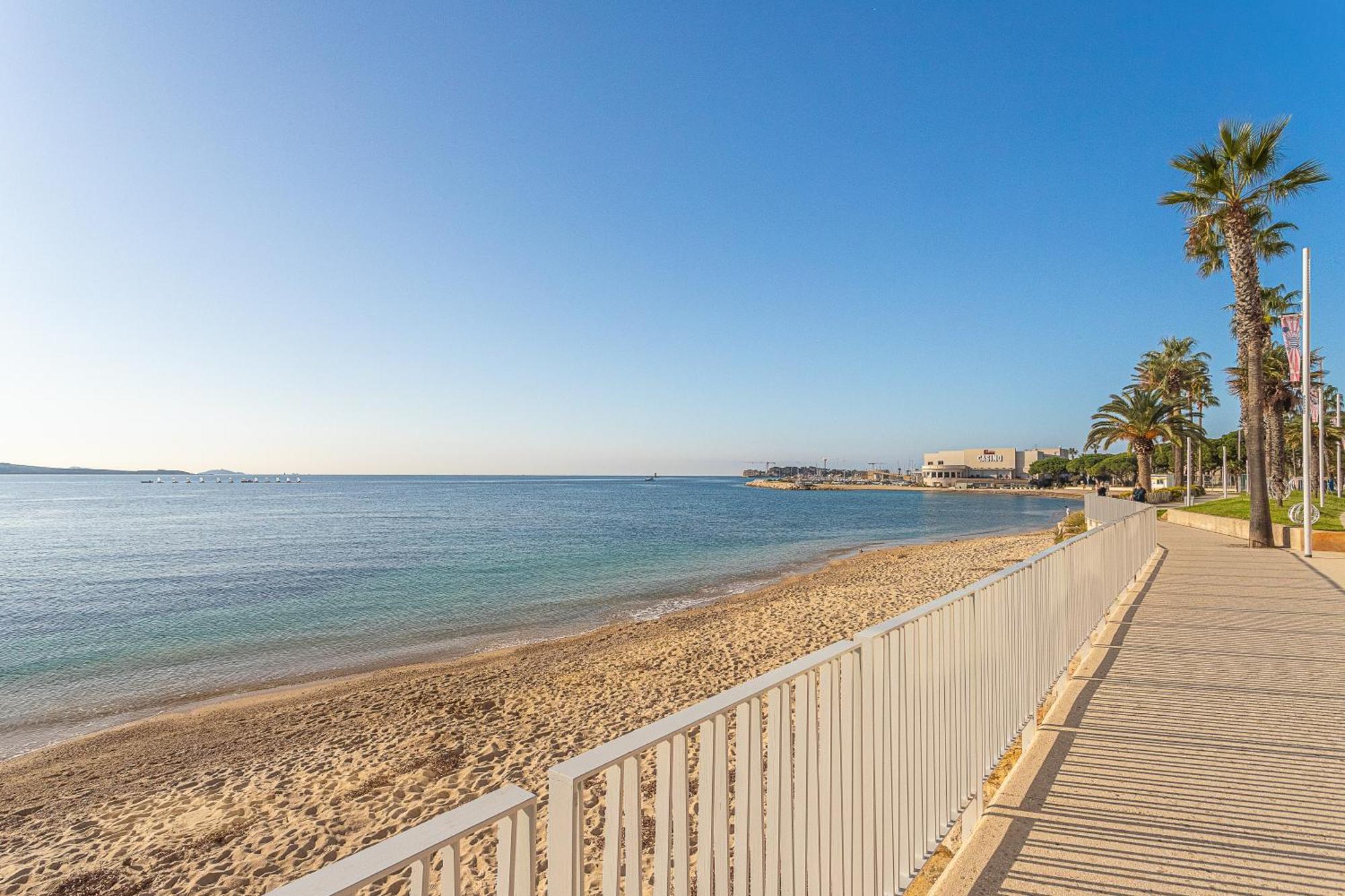 Hotel De La Baie Bandol Exterior photo