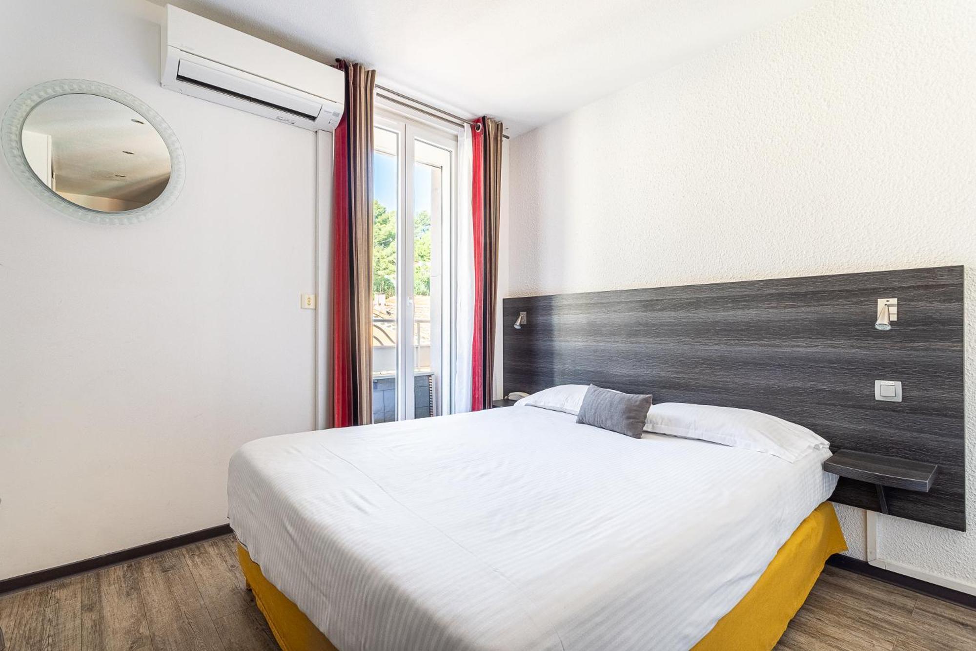 Hotel De La Baie Bandol Room photo